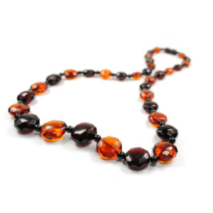 amber-necklace-faceted-dark-cognac-main-2