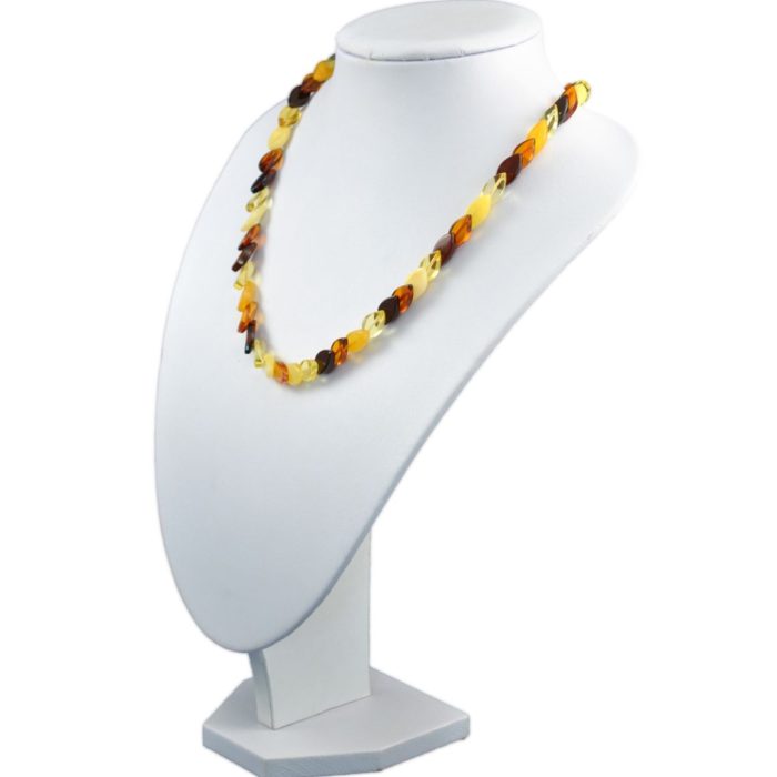 amber-necklace-twisted-mix-left amber-necklace-twisted-mix-left