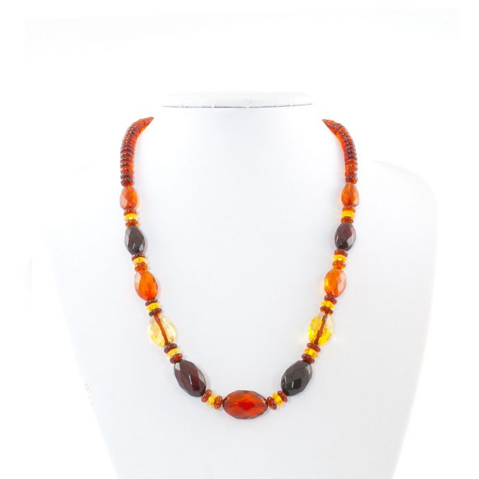 amber-necklace-faceted-w amber-necklace-facetedt w