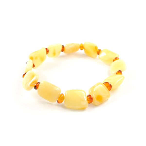 Amber-bracelet-small-pieces-matte.jpg