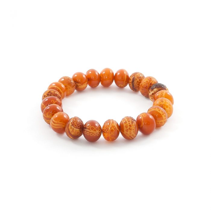 amber-bracelet-embossed-baroque amber-bracelet-embossed-baroque