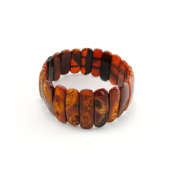 amber-bracelet-enriched-embosed-main-1.jpg