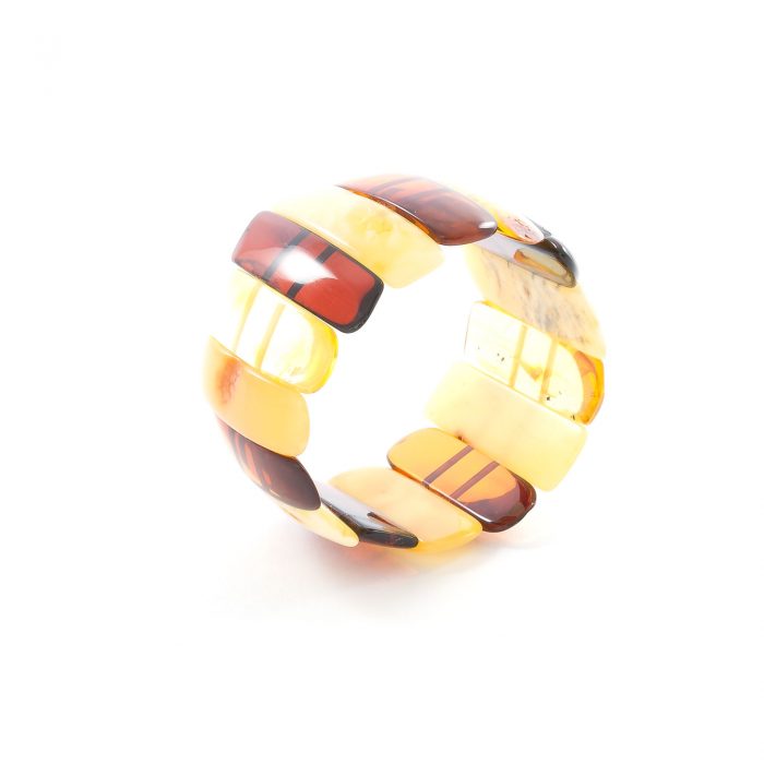 amber-bracelet-wide-pieces-mix-side amber-bracelet-wide-pieces-mix-side