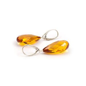 amber-earrings-cognac-faceted-n