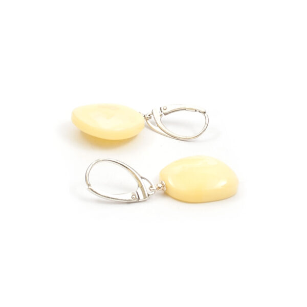 amber-earrings-cream-medallions-n
