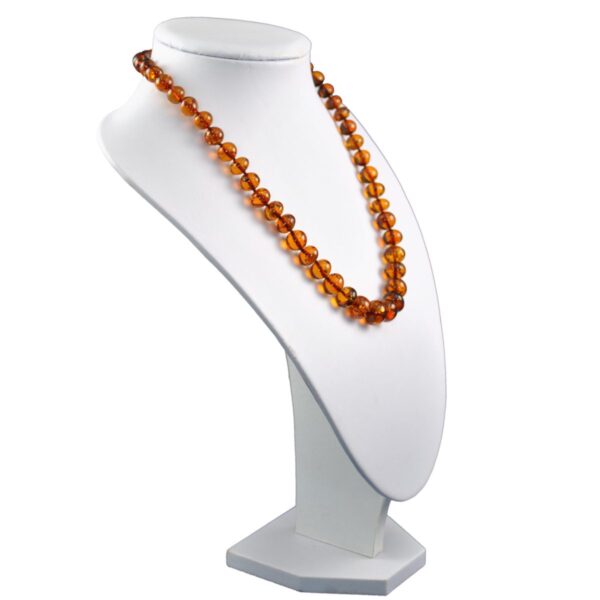 amber-necklace-baroque-beads-cognac-right-e1525952634271.jpg