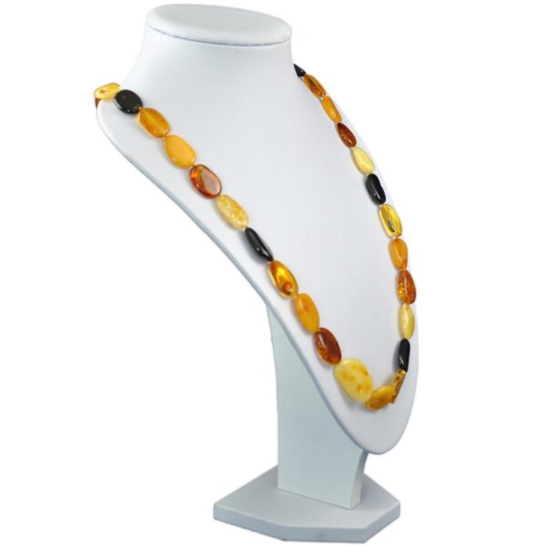 amber-necklace-beads-mix-right-e1525957639949.jpg