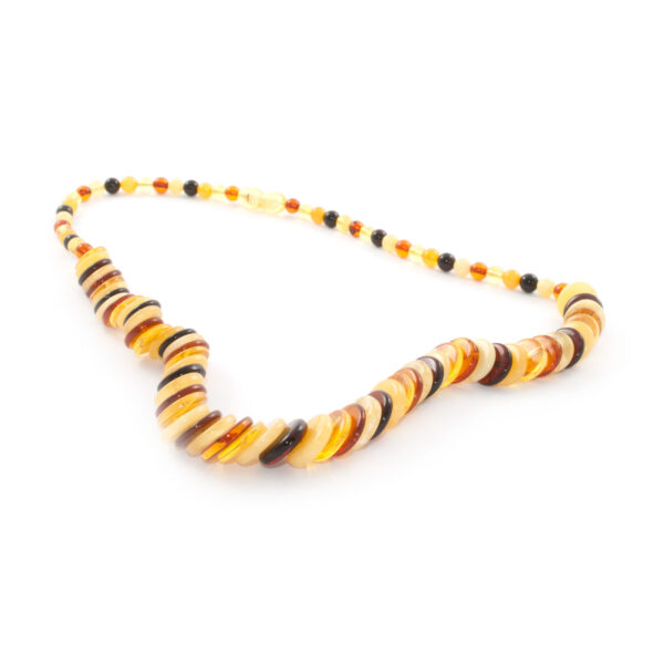 amber-necklace-buttons-round-mix.jpg