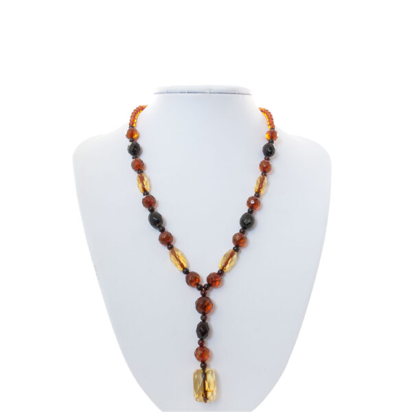 amber-necklace-faceted-front