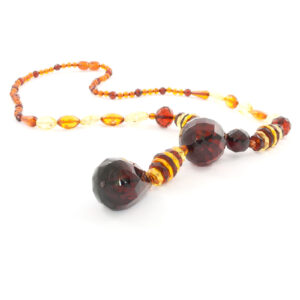 amber-necklace-faceted-pendsnt