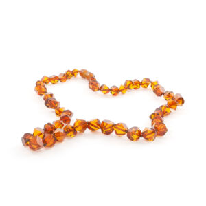 amber-necklace-faceted-stones-cognac