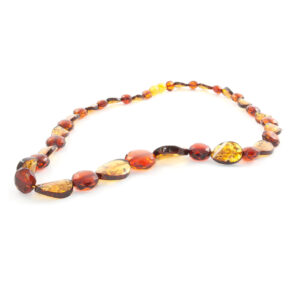 amber-necklace-leafs-faceted-beans