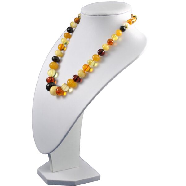 amber-necklace-round-beads-mix-left-e1525954906614.jpg