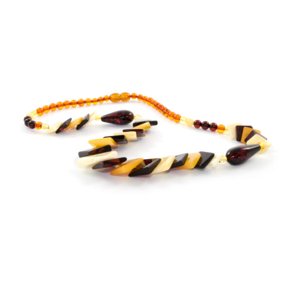 amber-necklace-square-round-composition.jpg