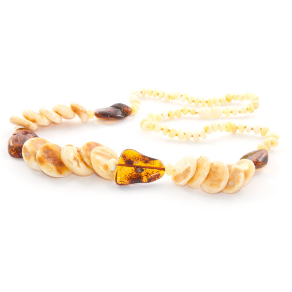 amber-necklace-stones-baroque.jpg
