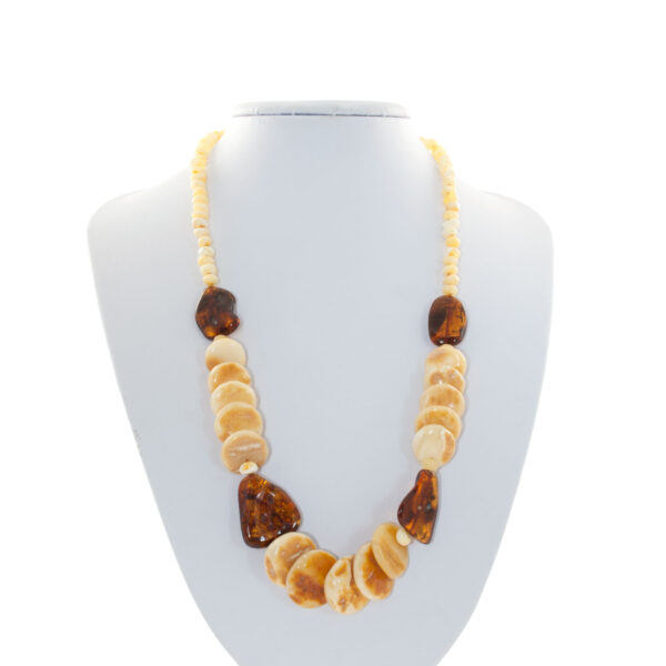 amber-necklace-stones-baroque-w.jpg