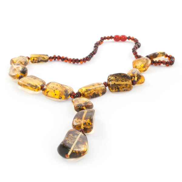 amber-necklace-tripod-green.jpg