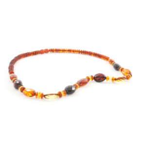 amber-necklace=buttons-facetd-olive