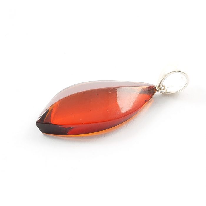 amber-pendant-cognac-leaf