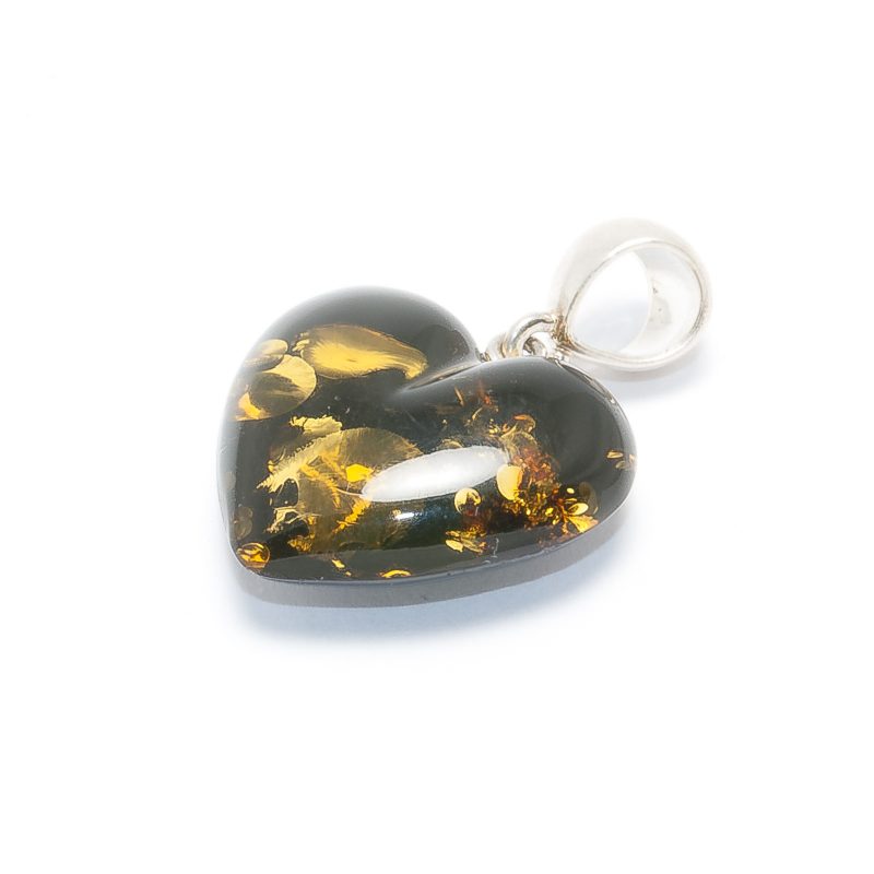 amber-pendant-green-heart-b
