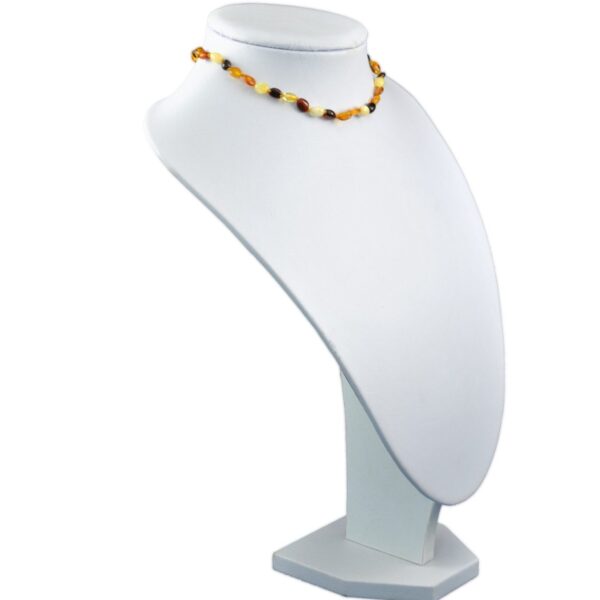 children-amber-necklace-beads-mix-right-e1525960165376.jpg